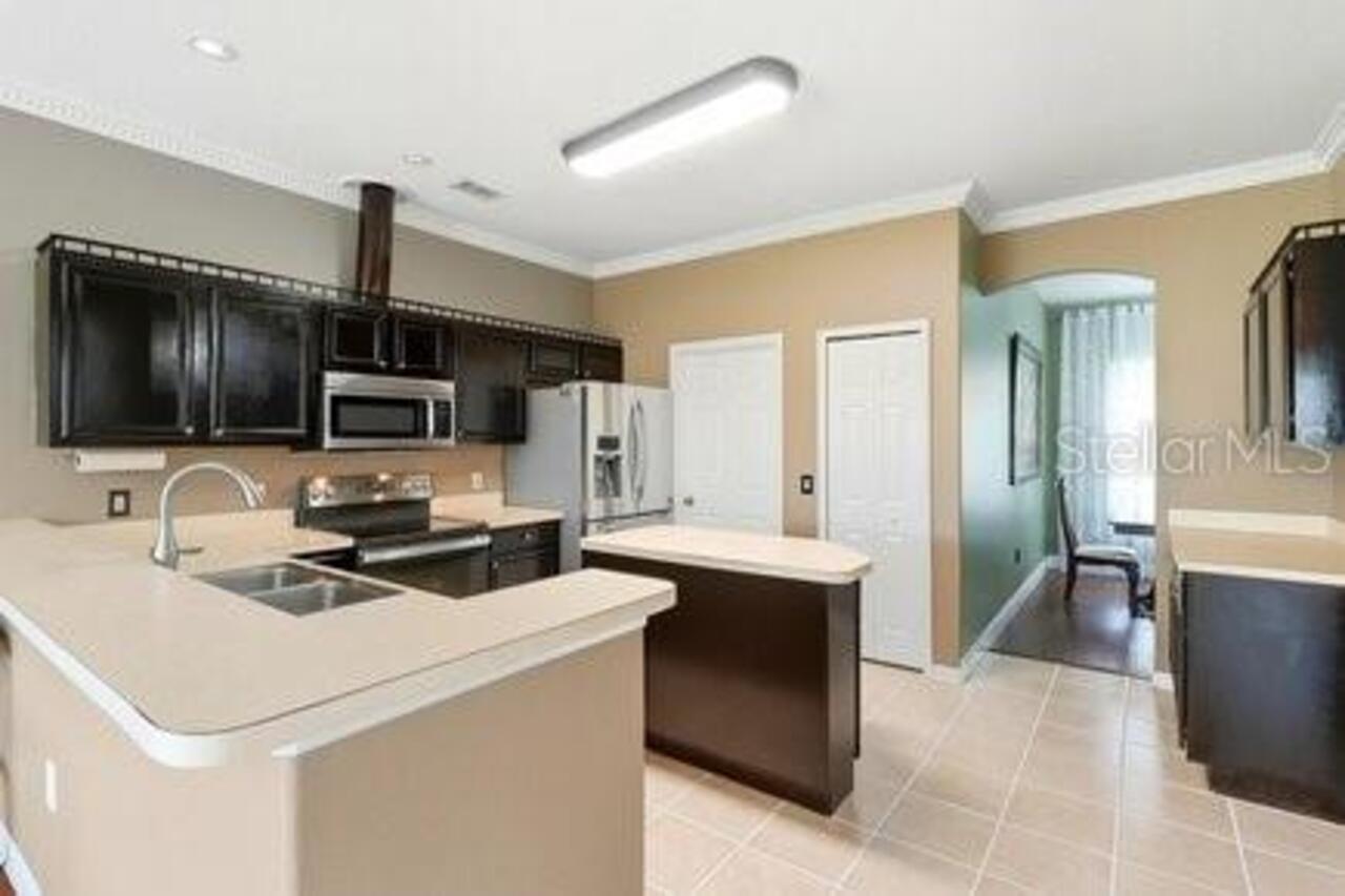 Listing Photo 11