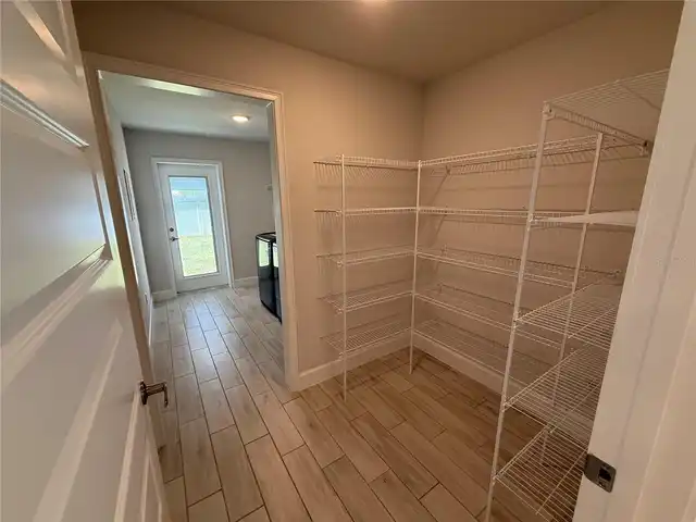 Listing Photo 17
