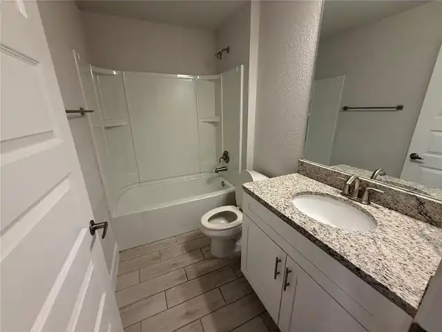 Listing Photo 32