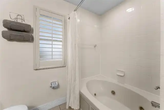 Listing Photo 32