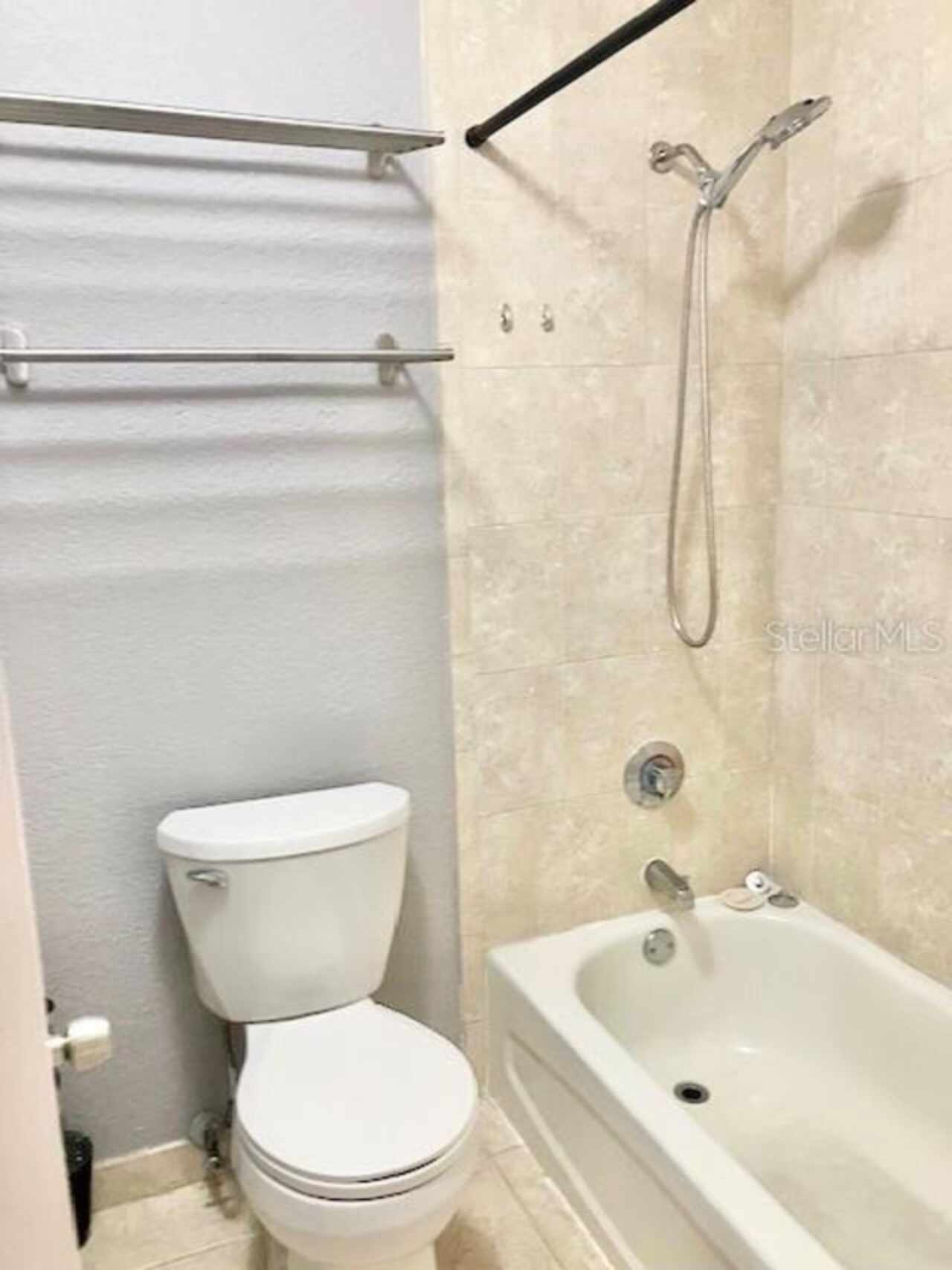 Listing Photo 9