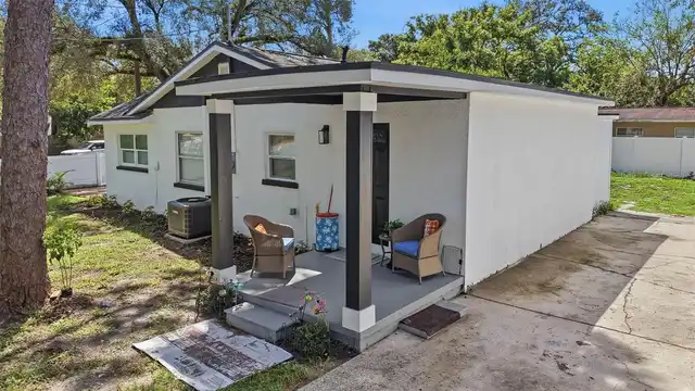 Listing Photo 12