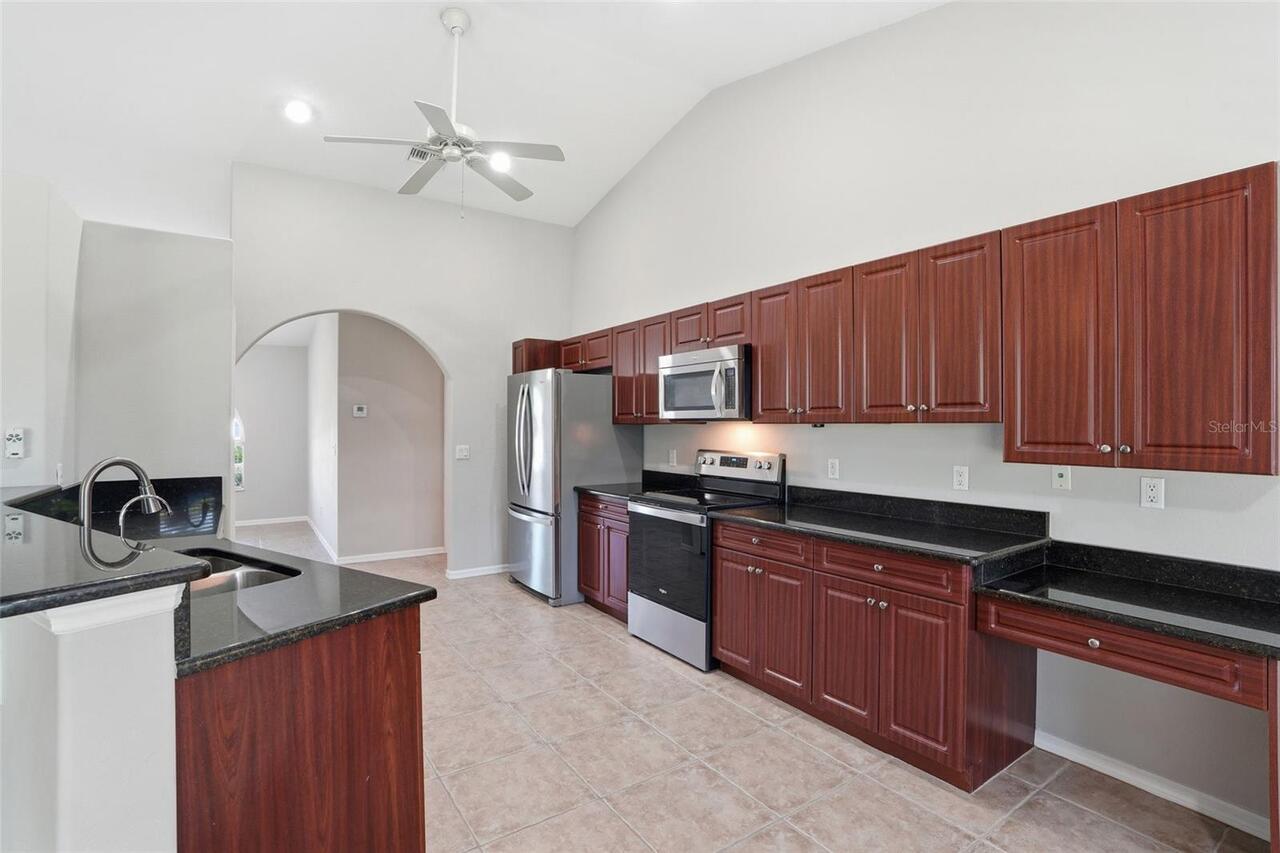 Listing Photo 16