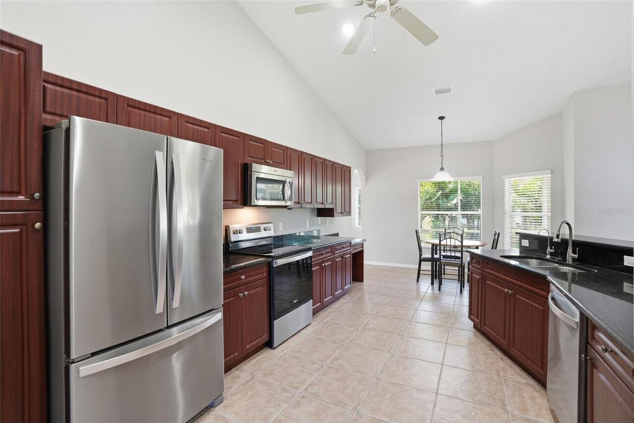 Listing Photo 17