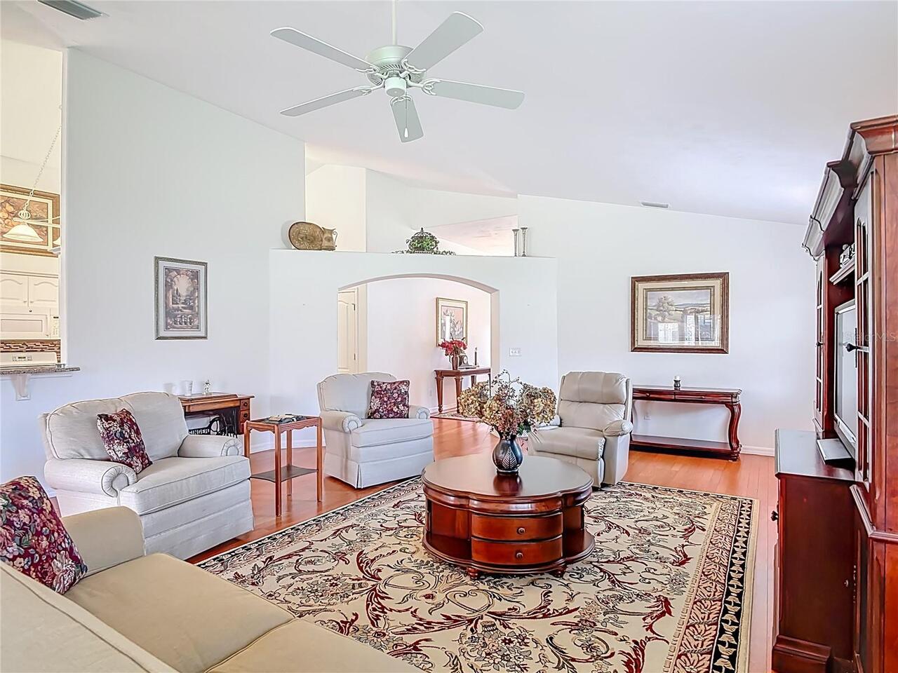 Listing Photo 7