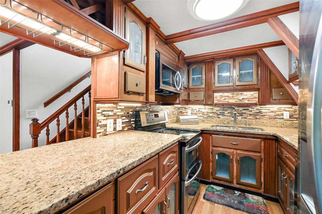 Listing Photo 14