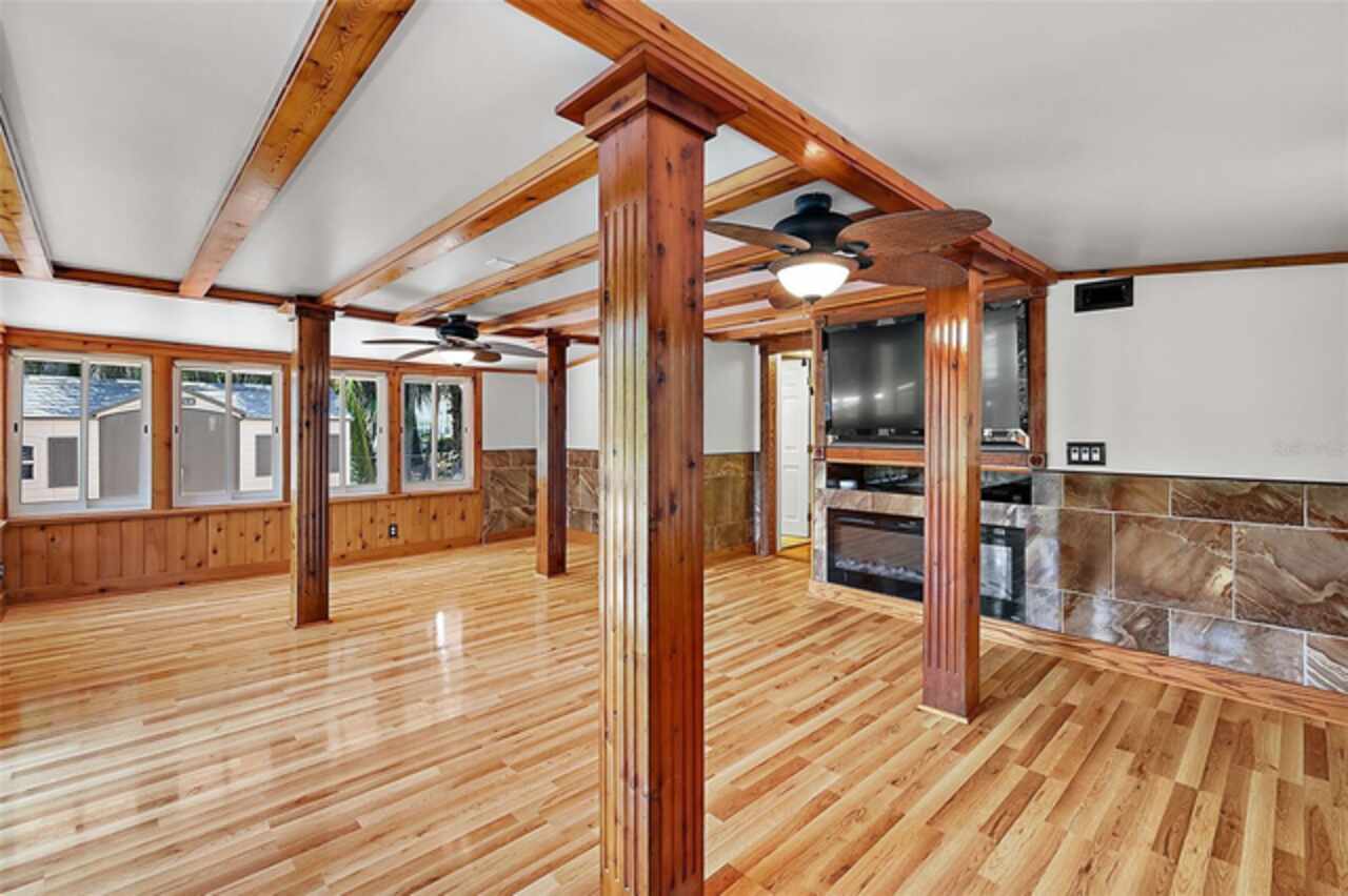 Listing Photo 28