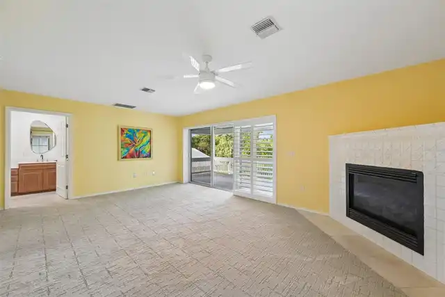 Listing Photo 17