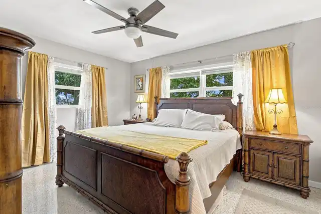 Listing Photo 18