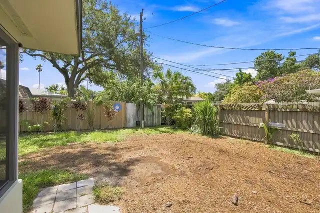 Listing Photo 34