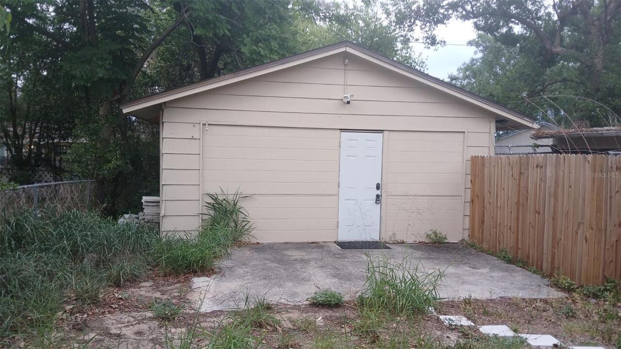 Listing Photo 9