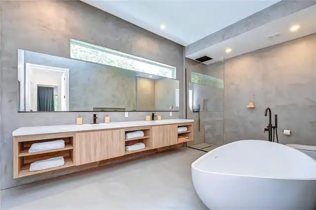 Listing Photo 24
