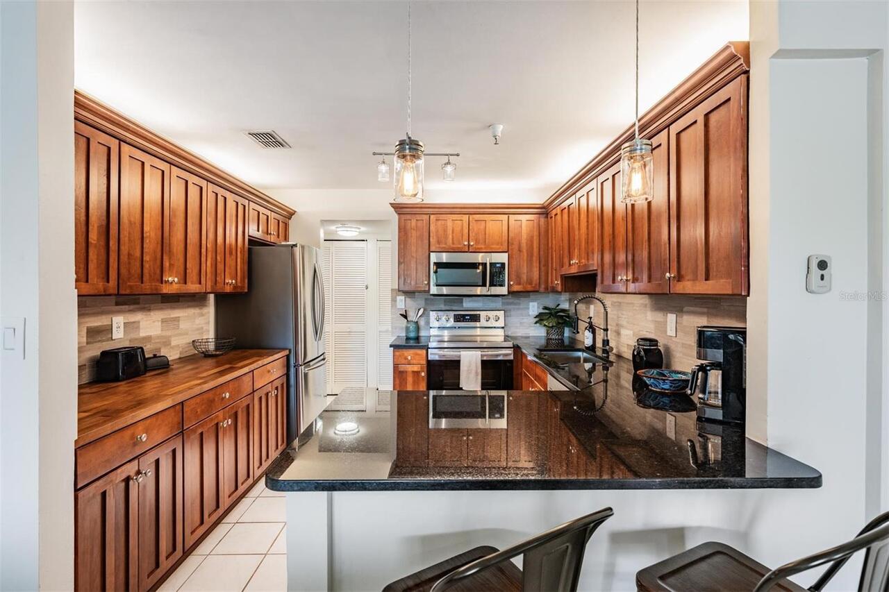 Listing Photo 10