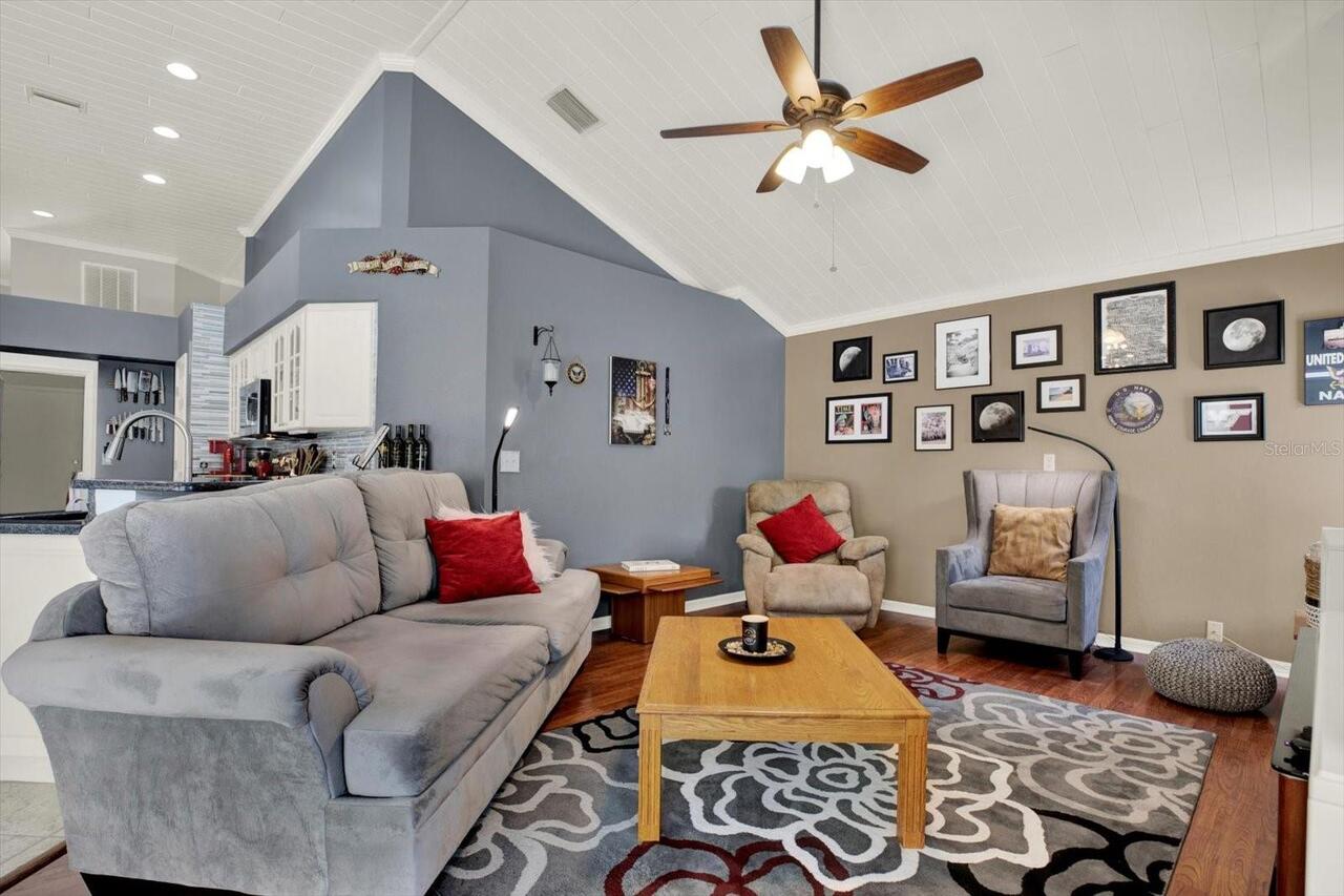 Listing Photo 22
