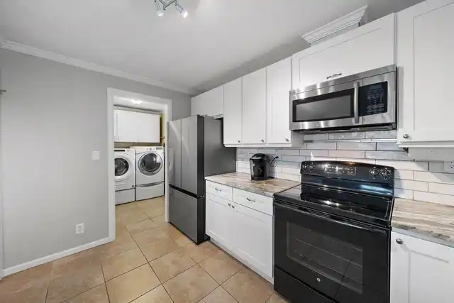 Listing Photo 15