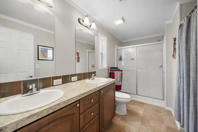Listing Photo 18