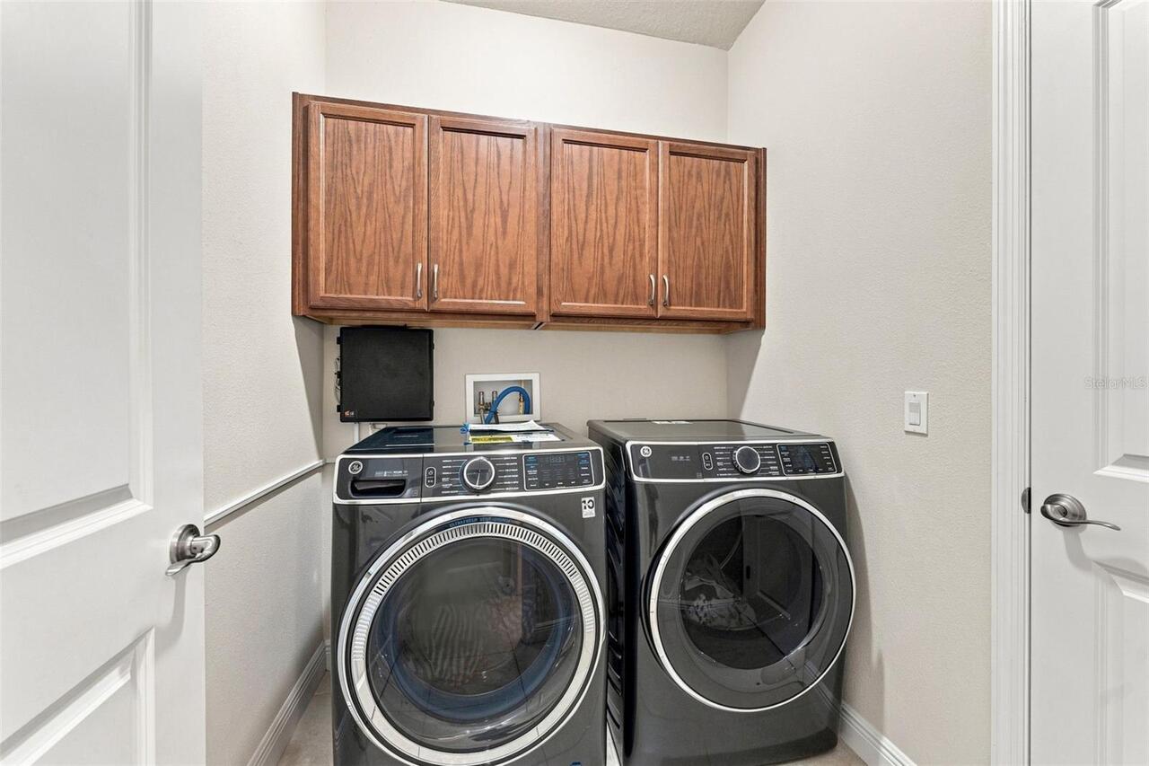 Listing Photo 8