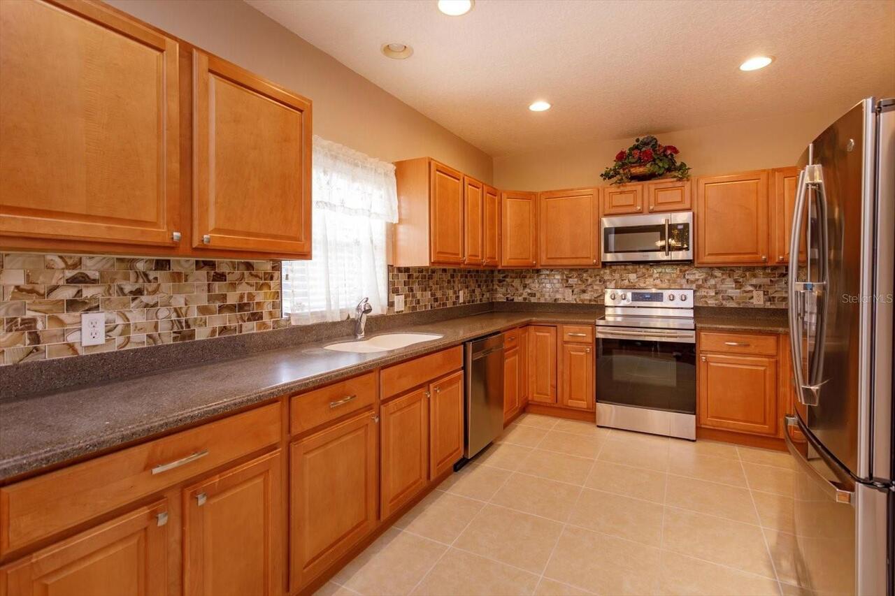Listing Photo 10