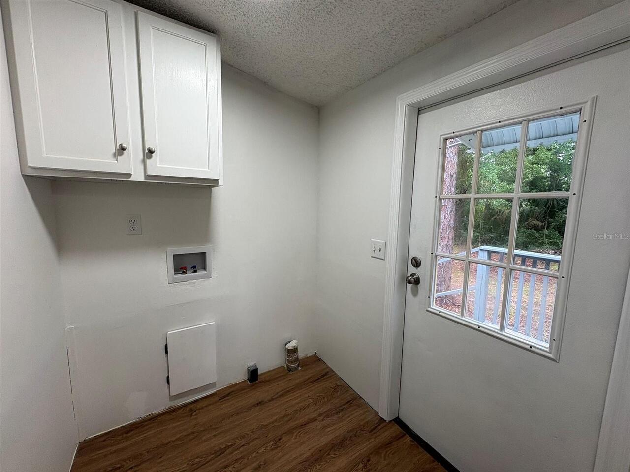 Listing Photo 9