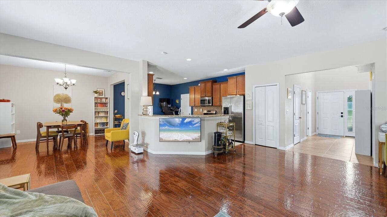 Listing Photo 10