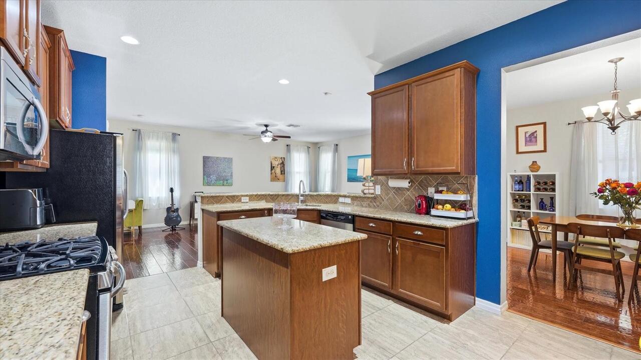 Listing Photo 16