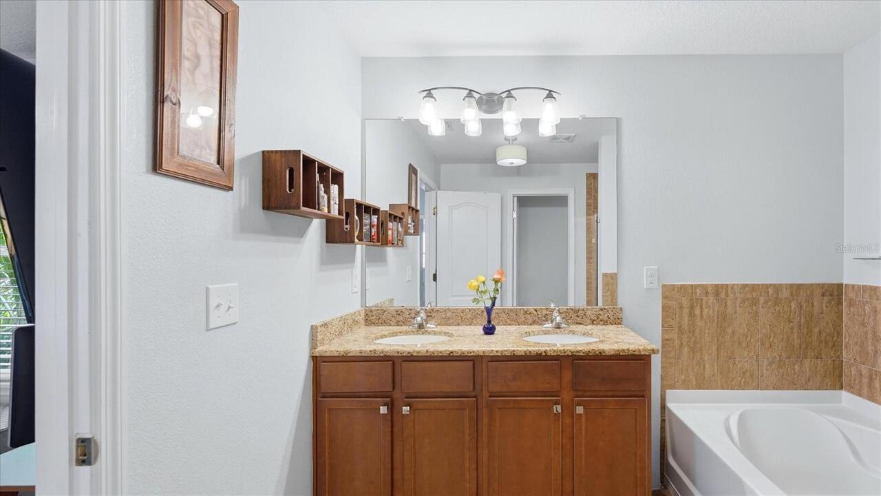 Listing Photo 33