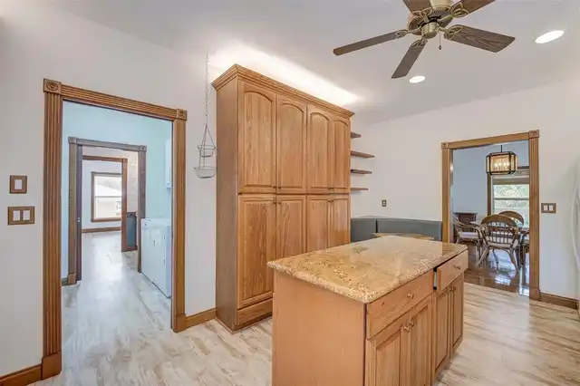 Listing Photo 9