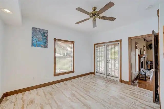 Listing Photo 12