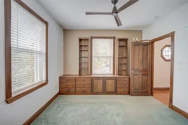 Listing Photo 16