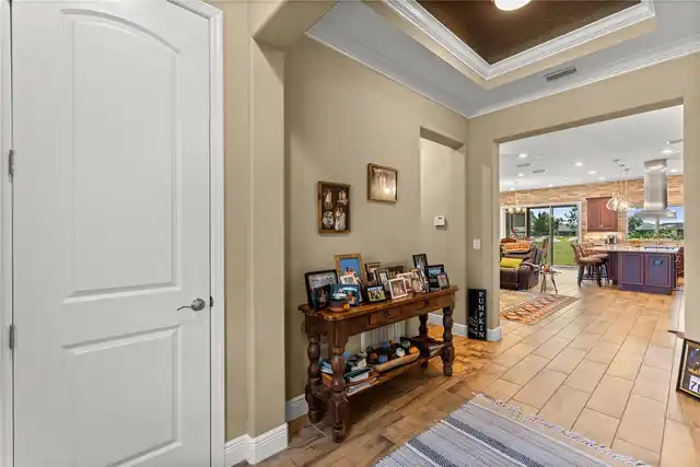 Listing Photo 7