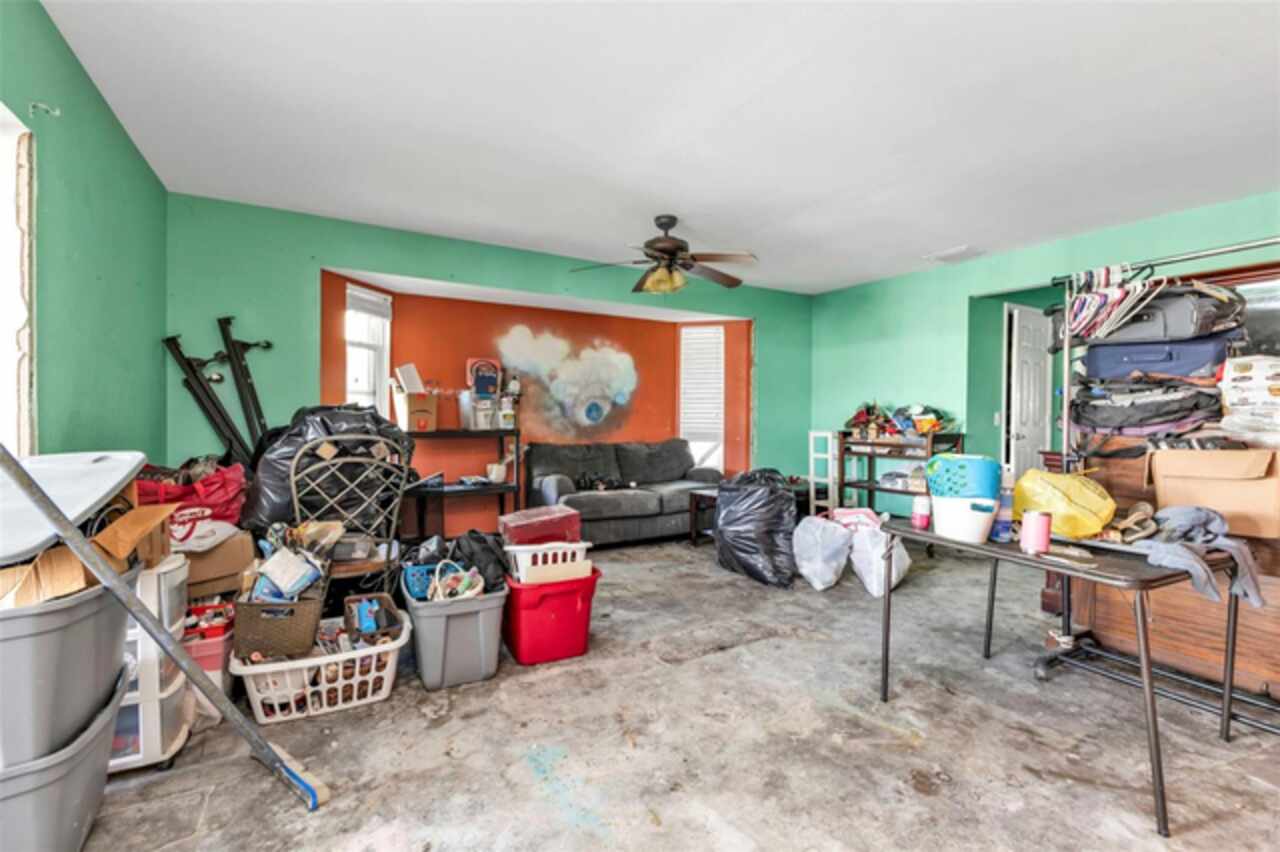 Listing Photo 9