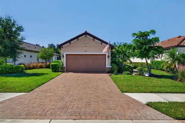 Listing Photo 12