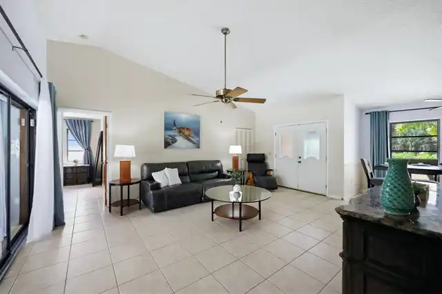 Listing Photo 17
