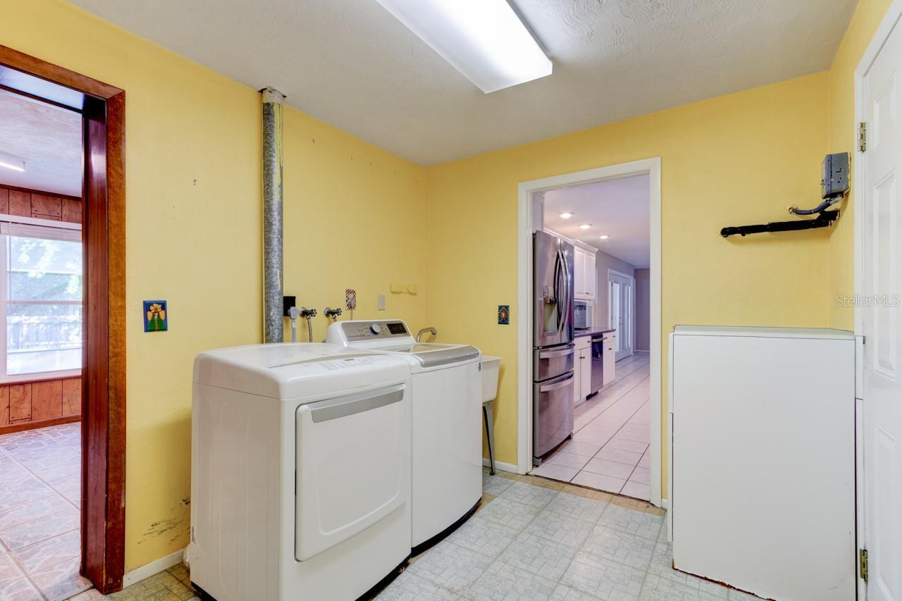 Listing Photo 12