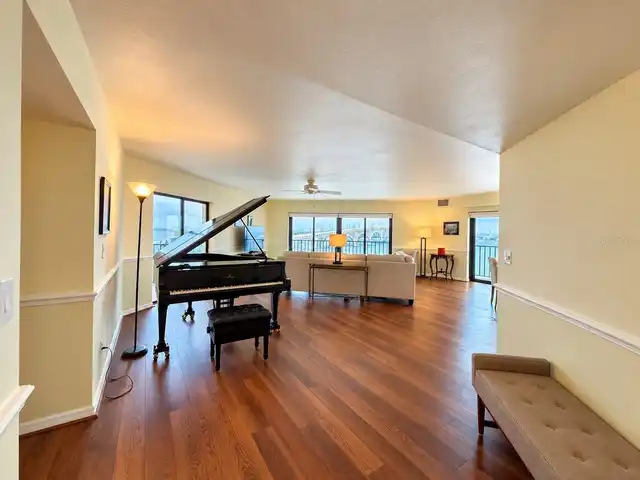 Listing Photo 7