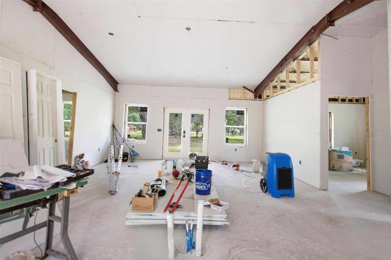 Listing Photo 8