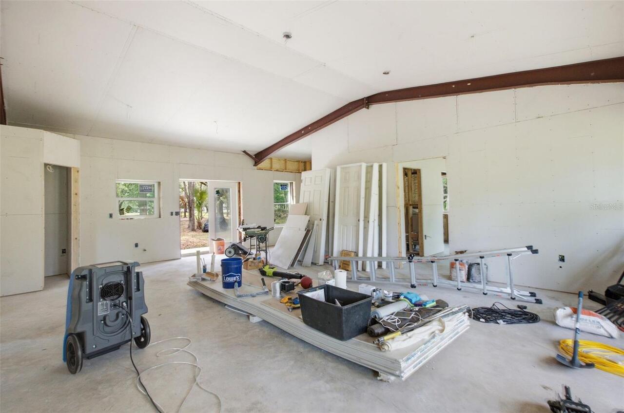 Listing Photo 9