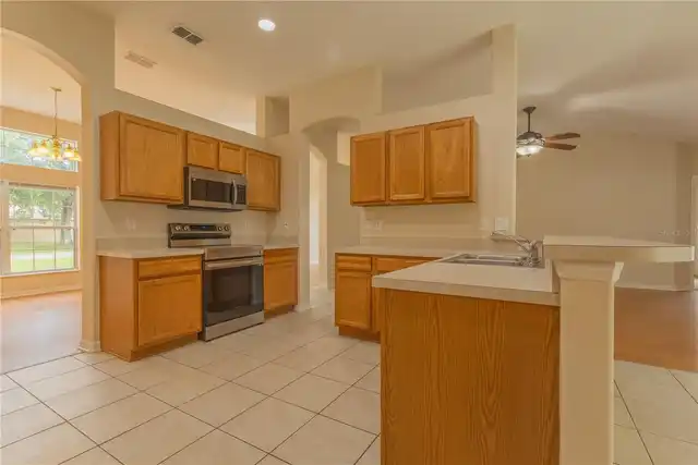Listing Photo 14