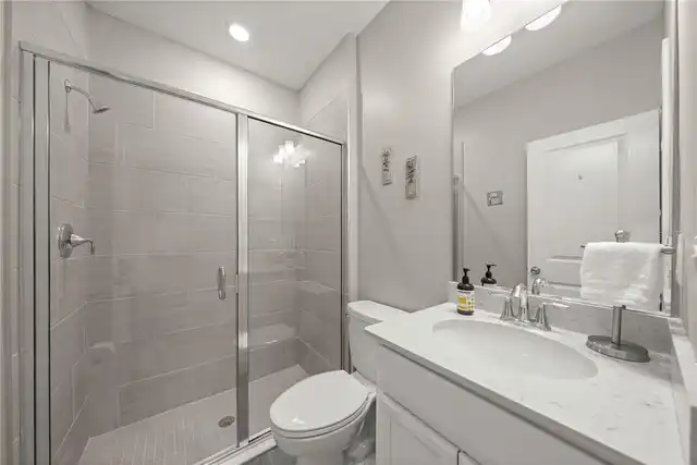Listing Photo 25