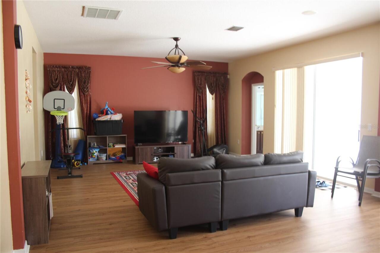 Listing Photo 30