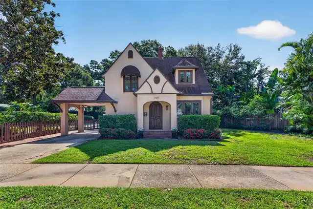 St Petersburg Real Estate
