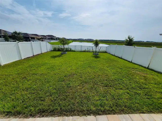 Listing Photo 6