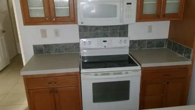 Listing Photo 8