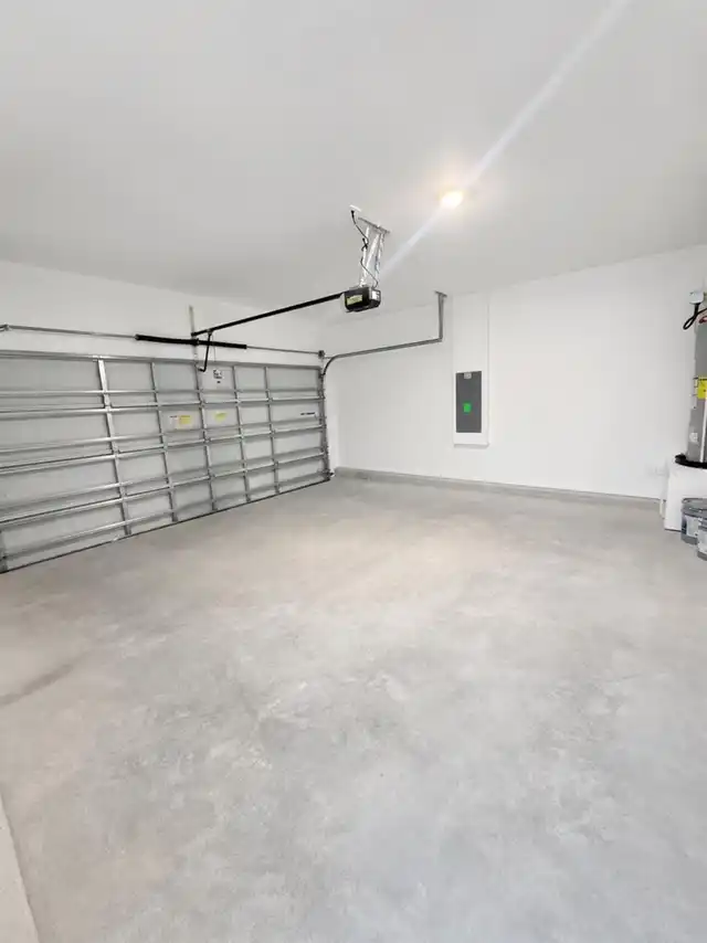 Listing Photo 6
