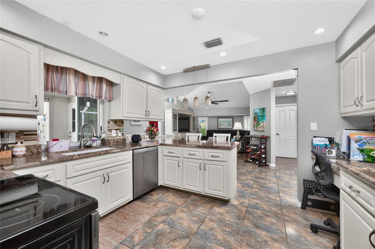 Listing Photo 19