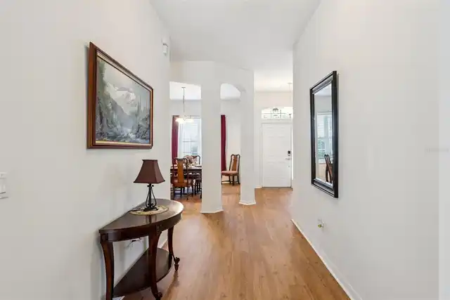 Listing Photo 8