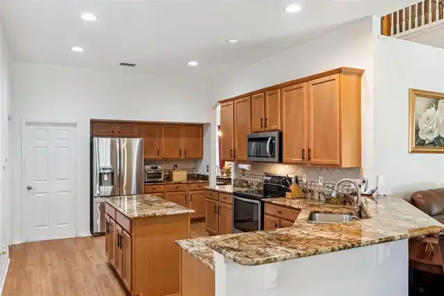 Listing Photo 19