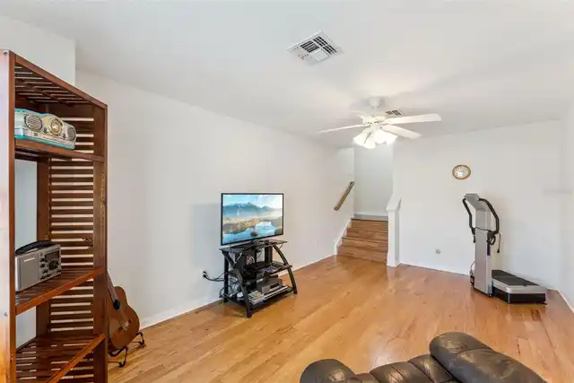 Listing Photo 23
