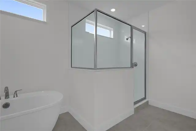 Listing Photo 18