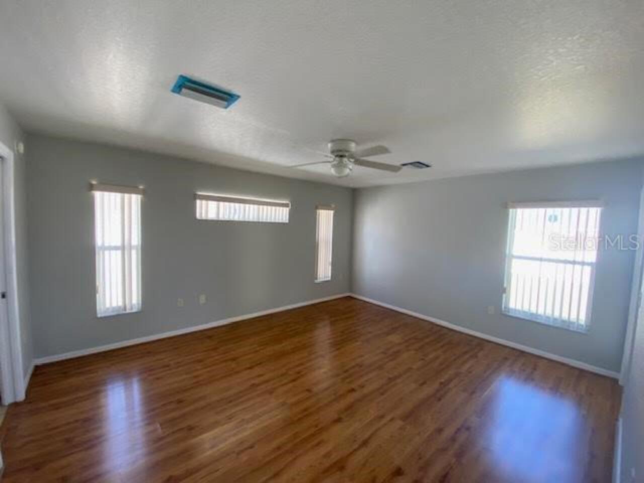 Listing Photo 7